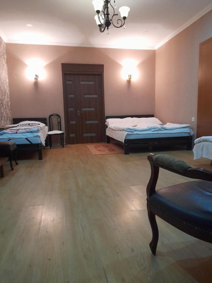 Historical Apartment In City Center Tbilisi Exteriör bild